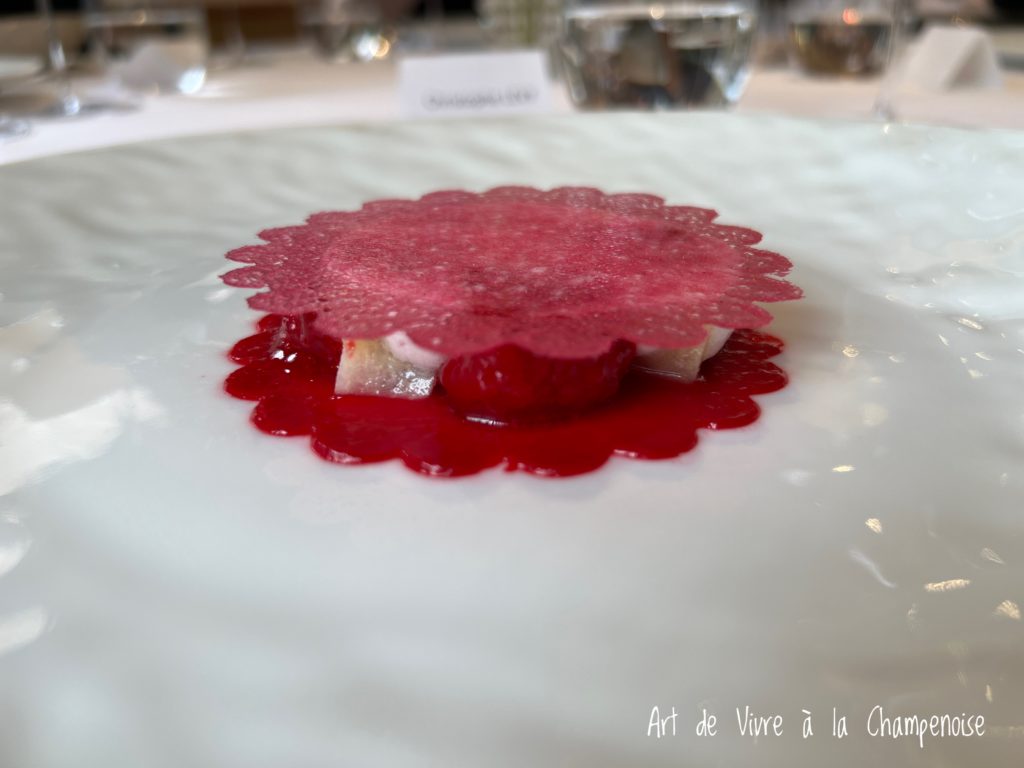 dessert framboise de l'Assiette Champenoise Arnaud Lallement Chef 3 étoiles