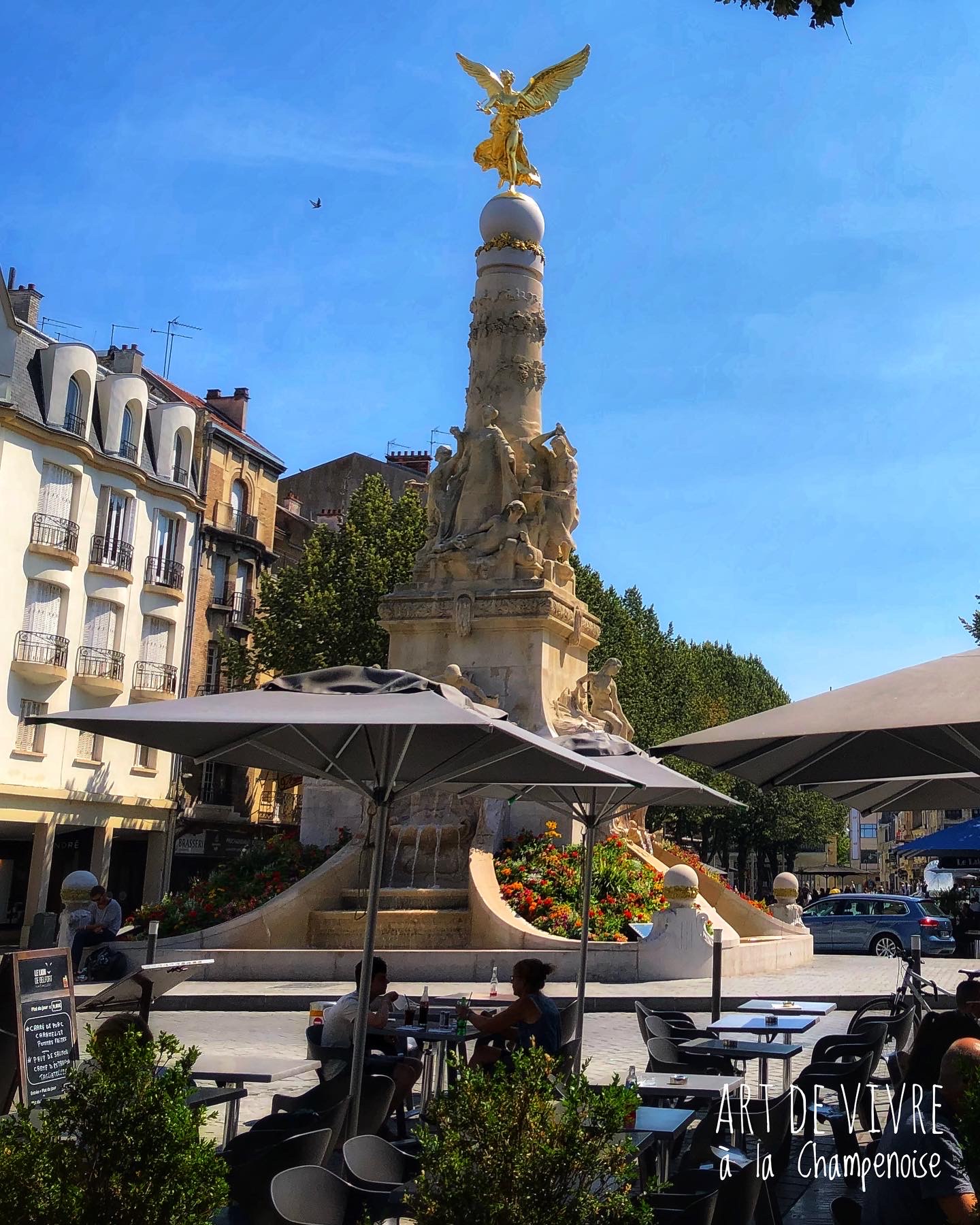 Reims : Bulles et Terroirs, Champagnes et Produits de nos terroirs en Centre-ville