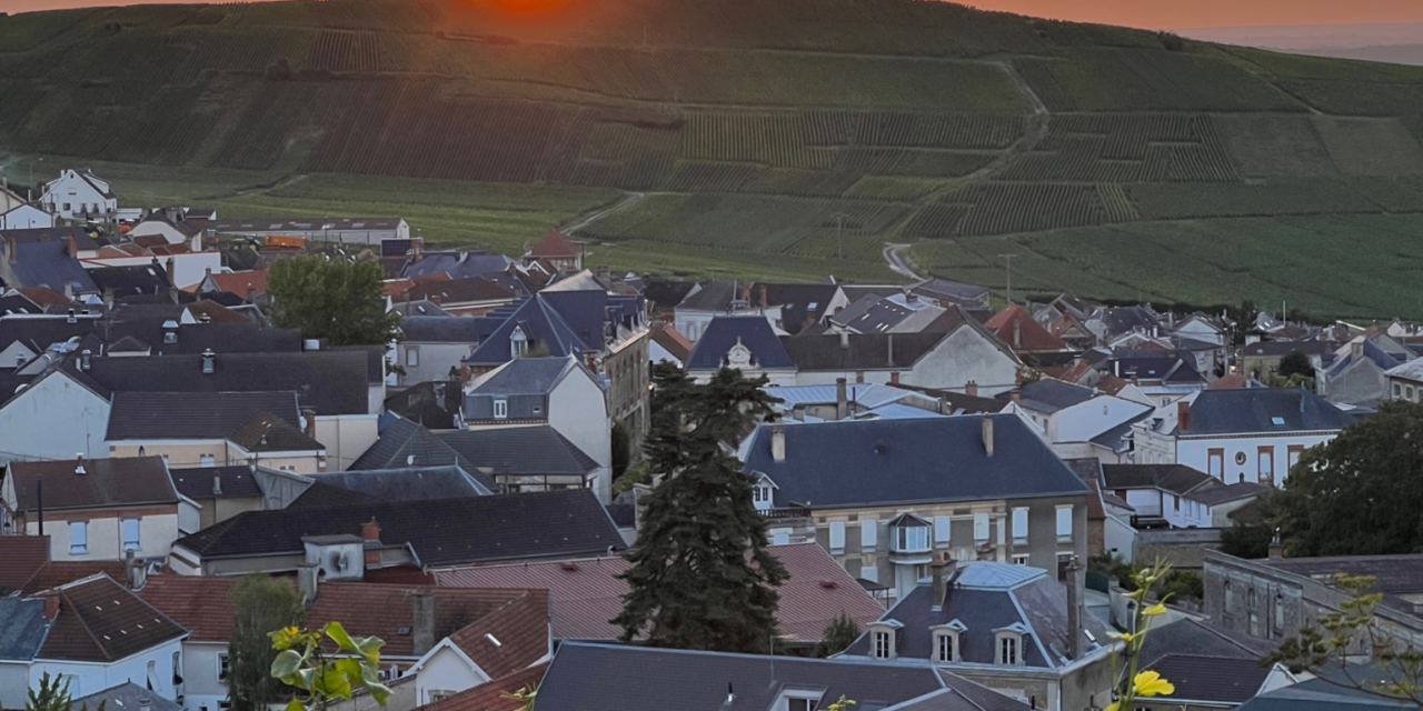 Verzenay : « Sunset » en Champagne au-dessus du Village de Verzenay