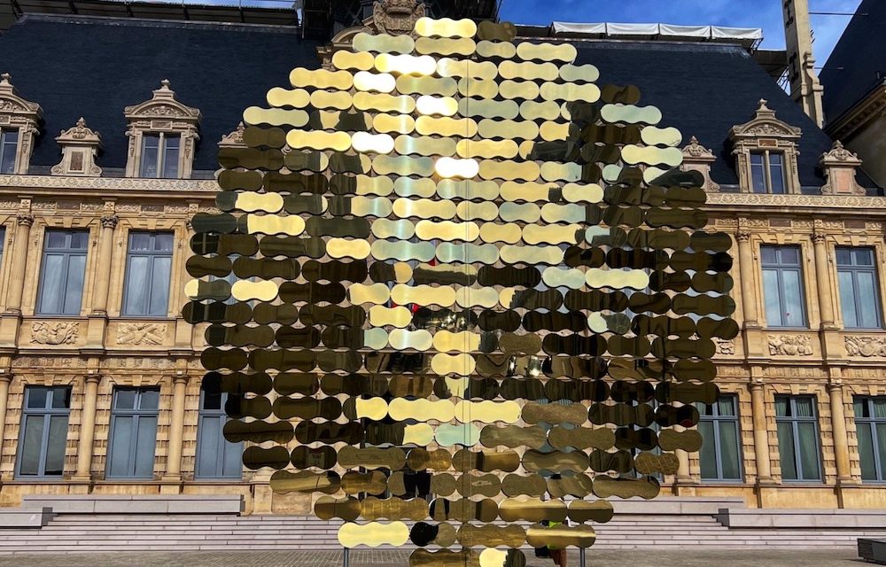Reims : L’installation spectaculaire et solaire « Rise » de Arnaud Lapierre soutenue par la Maison de Champagne Rare