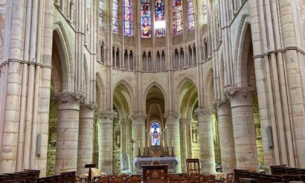 Orbais L’abbaye  : l’église abbatiale, un véritable passage du temps, riche en histoire.