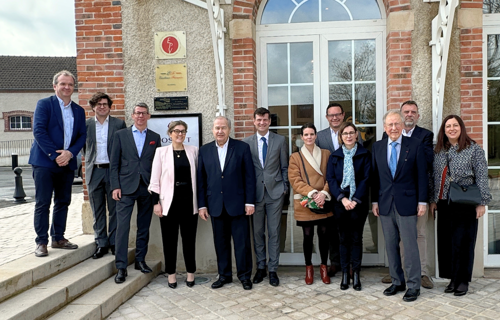 Champagne Gosset : La Maison inaugure la plaque officielle de la Mission Coteaux, Maisons et Caves de Champagne – patrimoine mondial de l’UNESCO