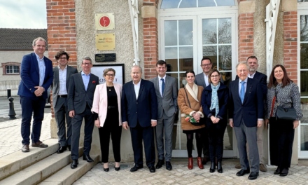 Champagne Gosset : La Maison inaugure la plaque officielle de la Mission Coteaux, Maisons et Caves de Champagne – patrimoine mondial de l’UNESCO