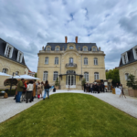 Champagne Jacquart : Ouverture du Bar Ephémère Pop-up Store à l’Hotel de Brimont, le siège de la Maison Boulevard Lundy.