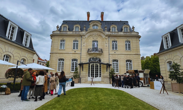 Champagne Jacquart : Ouverture du Bar Ephémère Pop-up Store à l’Hotel de Brimont, le siège de la Maison Boulevard Lundy.