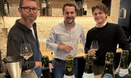 Dix ans d’immersion : la cuvée VIKKA du Champagne M Hostomme célèbre son histoire au Bistrot du Pressoir