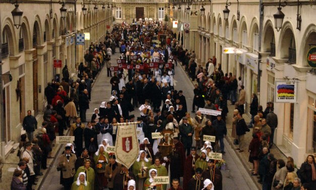 Saint-Vincent : le défilé de l&rsquo;Archiconfrérie à Reims