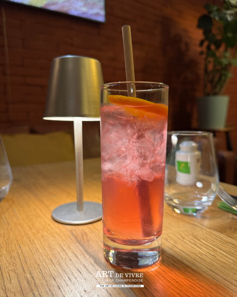 gin hibiscus rosé Distillerie de Reims Basta