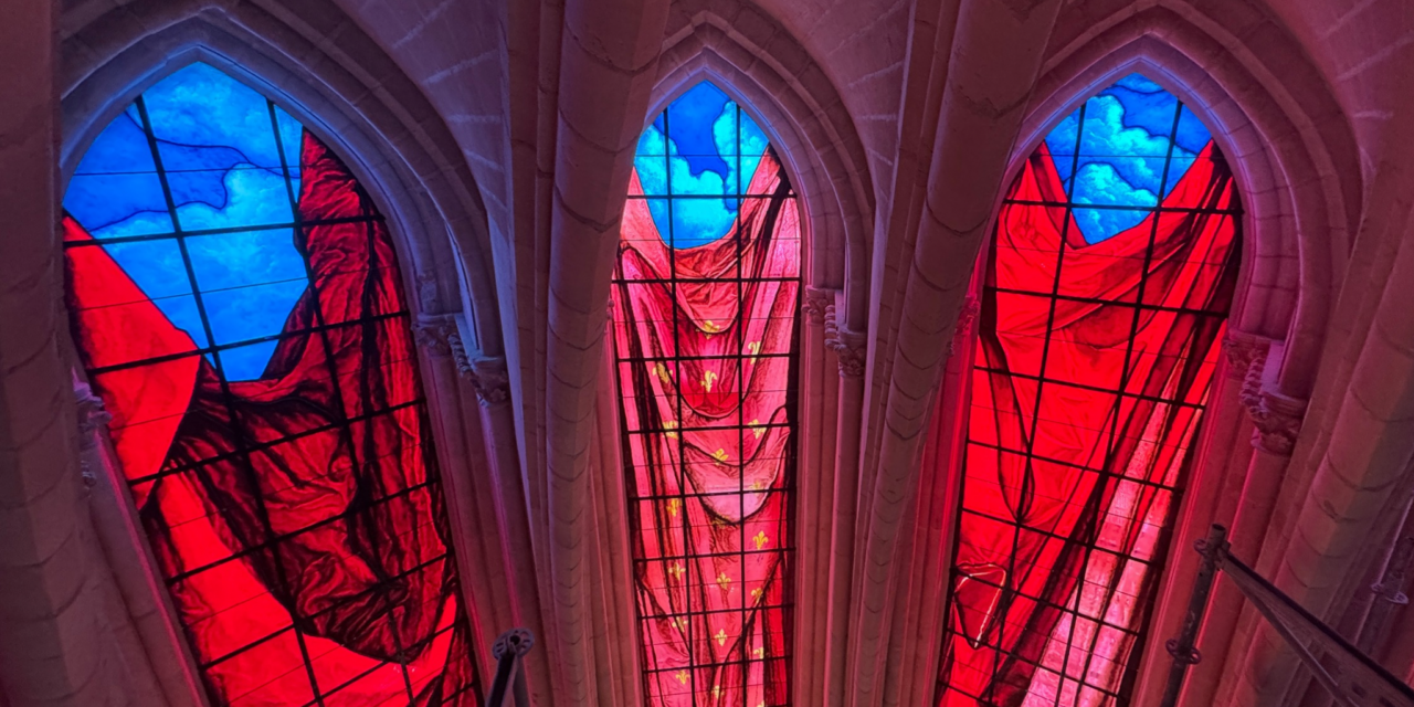 Reims : Au cœur du Palais du Tau, l’Ordre des Coteaux de Champagne s’engage pour la chapelle Palatine