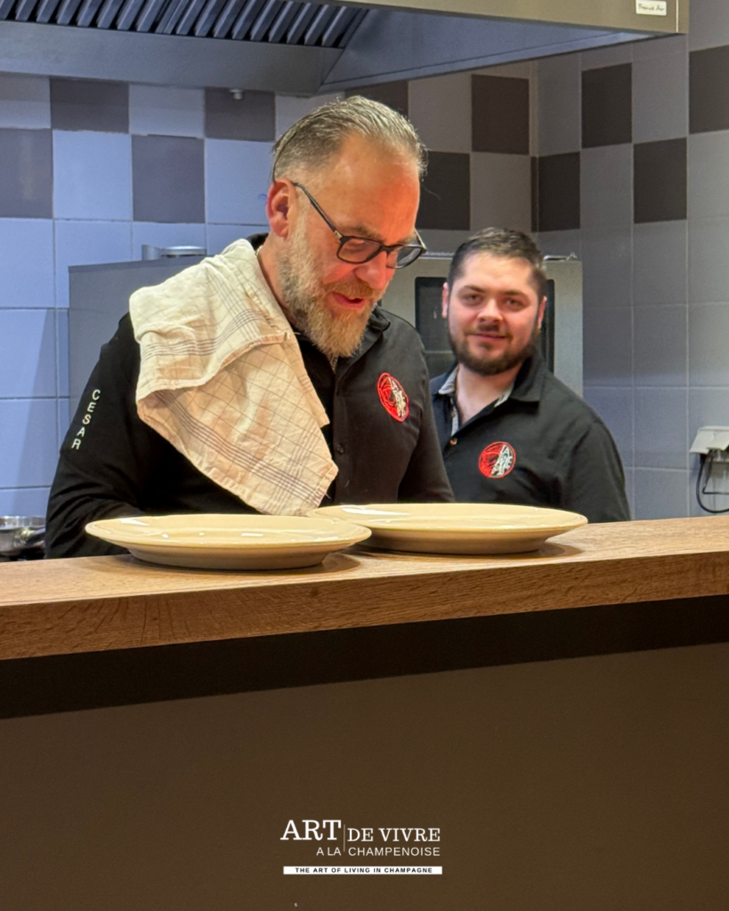 le chef César Pételot et son second Jordan dit "Jojo"