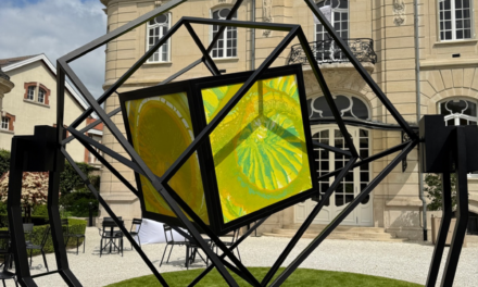 Champagne Jacquart à Reims : vernissage d’Infinity Cube et réouverture du pop-up store