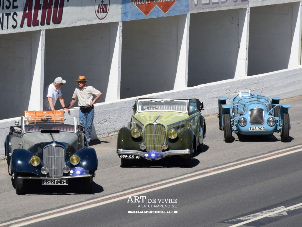 Alignement de Delahaye à Reims-Gueux