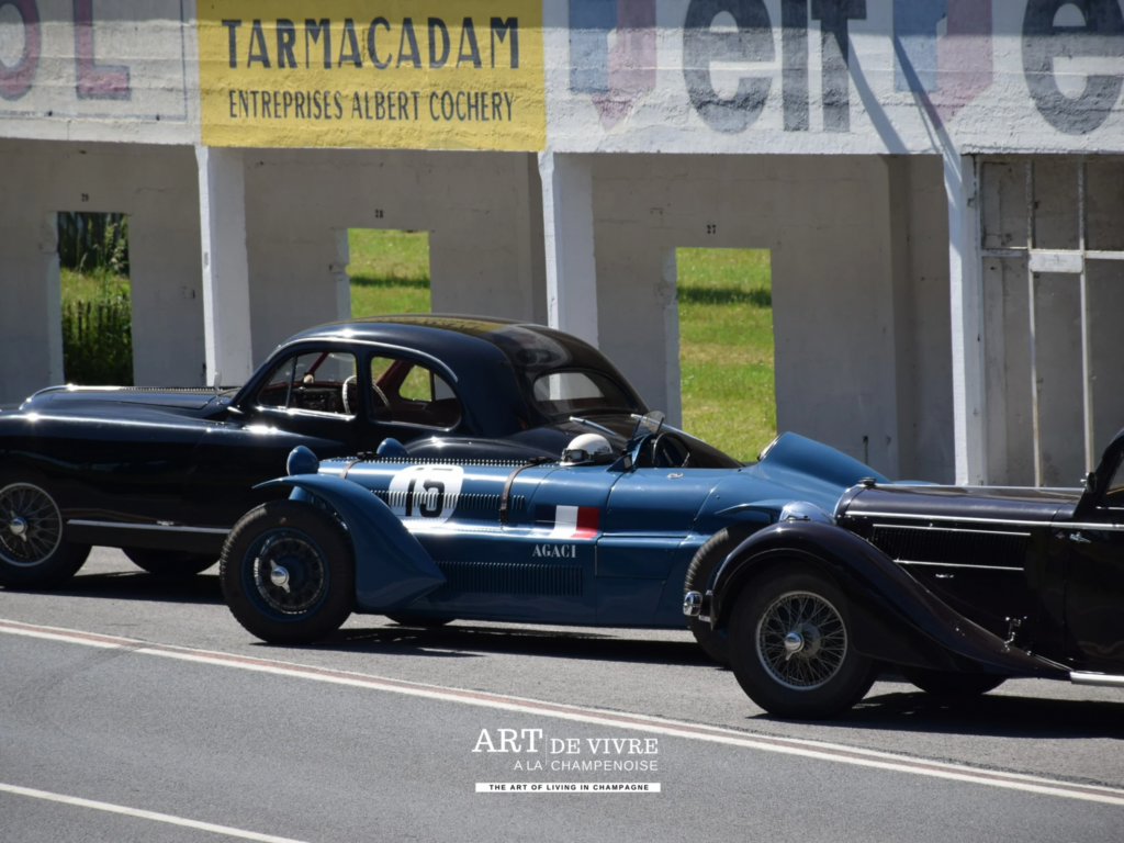 Circuit de Reims-Gueux et voitures anciennes