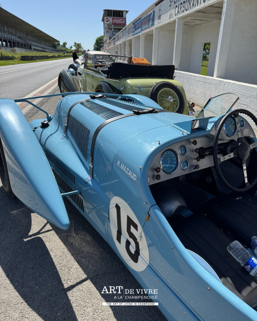 Voiture ancienne au patrimoine exceptionnel
