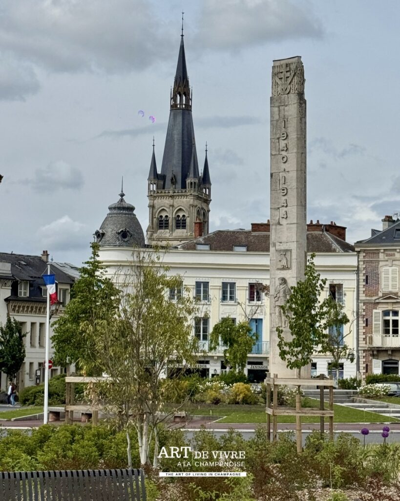 Place de la république Epernay vue depuis le Jard