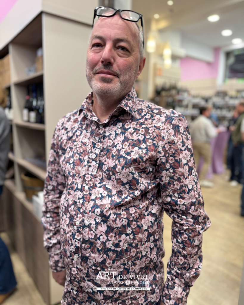 Pierre-Yves Cainjo dans la boutique Le 520 à Épernay