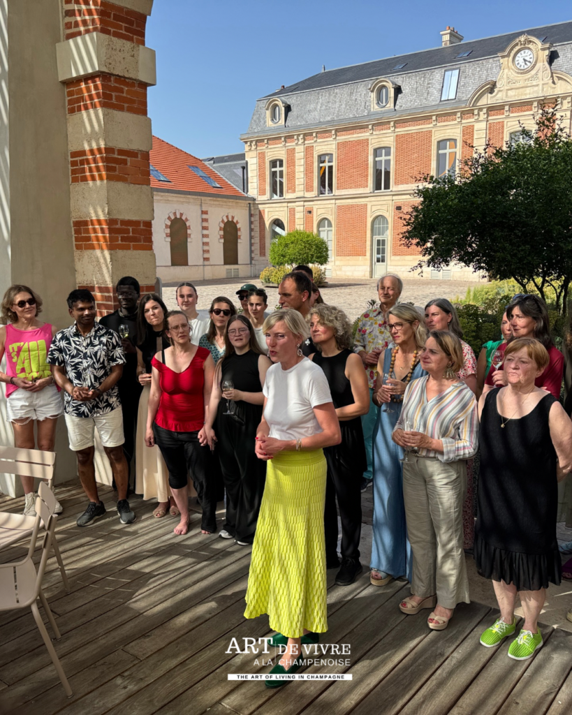 danseurs et organisateurs chez Louis Roederer