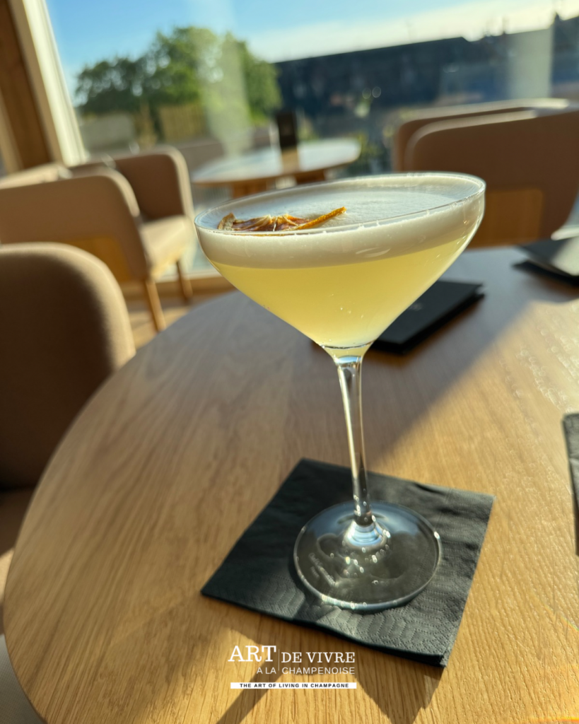 Cocktails signatures à base de champagne au rooftop Le 3