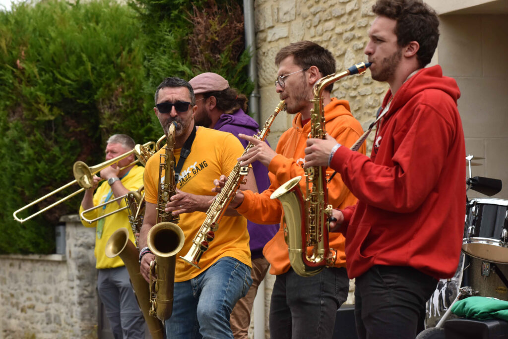 musiciens lors du festival Art et Jazz dans ma cour à Hermonville