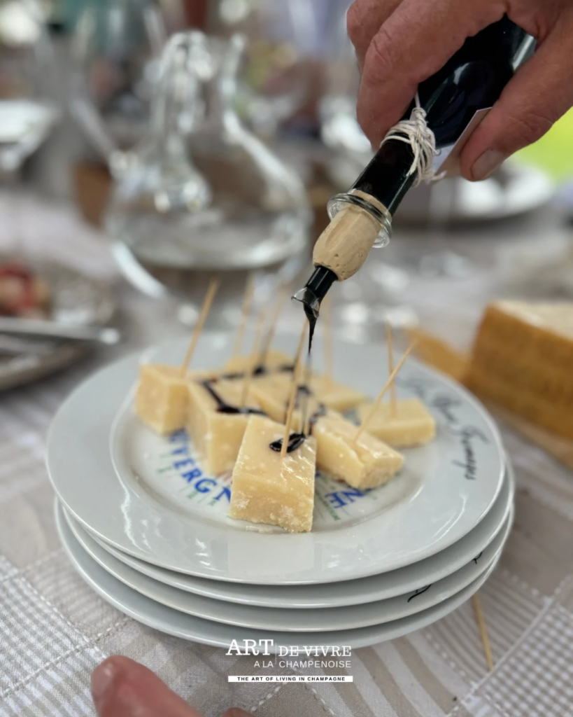 Parmesan et vinaigre Balsamique Conciergerie du Champagne