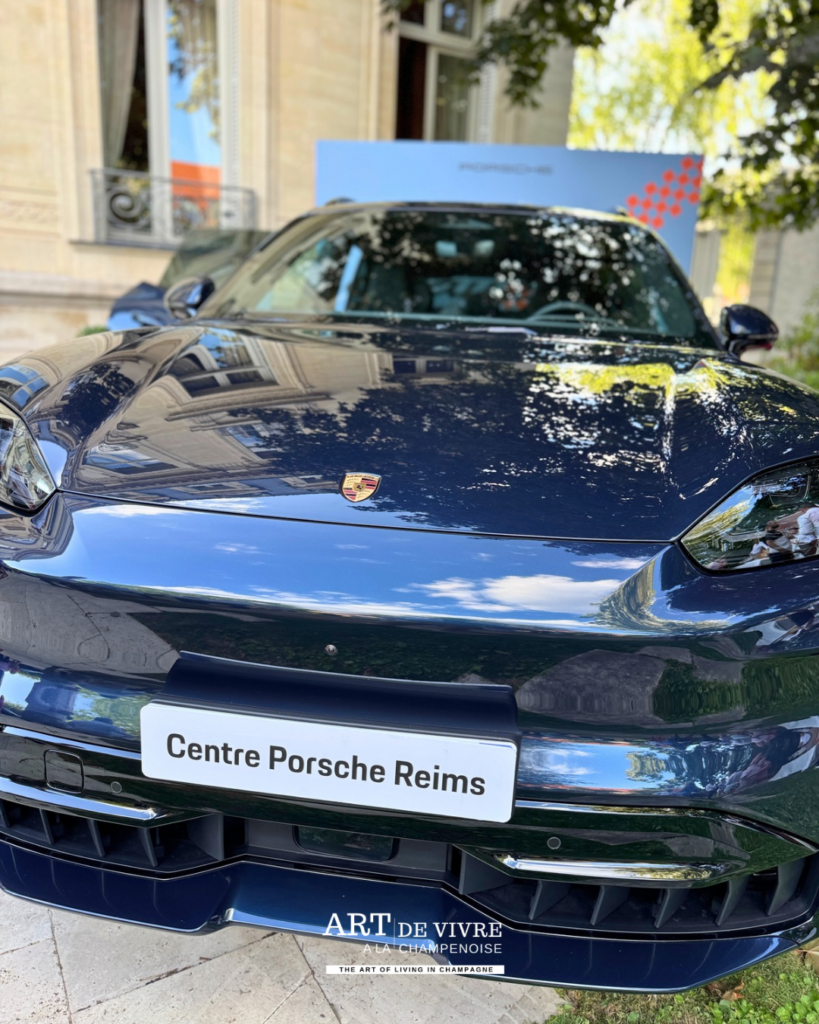 Porsche Cayenne Electric dans l’hôtel particulier Roederer 4