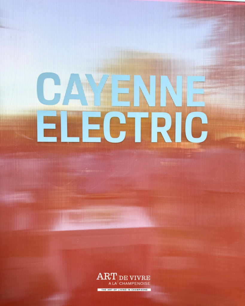 déco murale Porsche Cayenne Electric