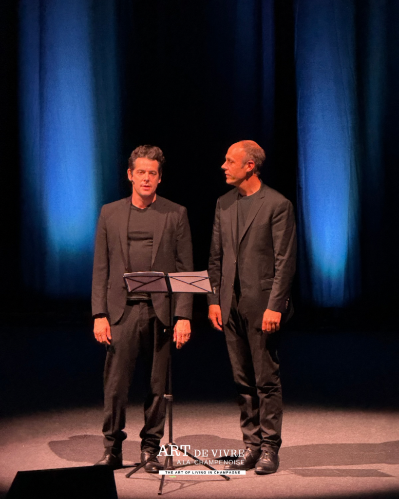 Jean Boucault et Johnny Rasse chanteurs d’oiseaux sur scène