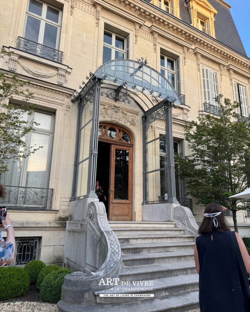 Entrée de l'Hôtel Particulier Louis Roederer 