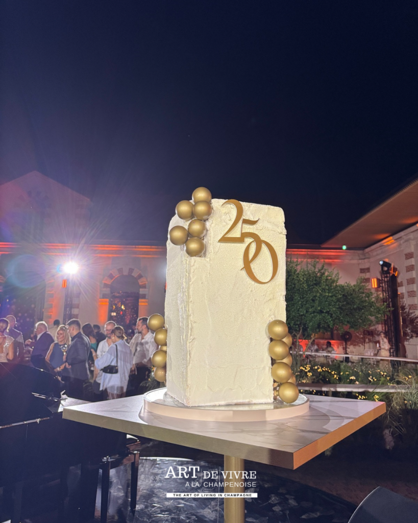 sculpture présentation célébration des 250 ans Roederer 