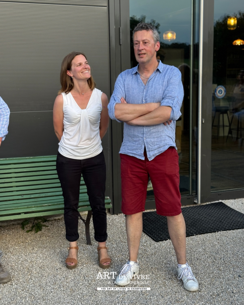 Laure et Fabrice présentent Calomène et Palobec aux invités