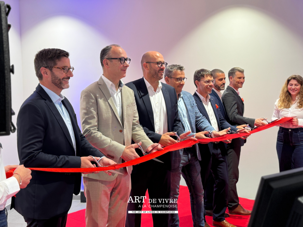 Ambassadeurs nationaux des marques réunis autour d'Etienne copinet pour l'inauguration Auto Bernard