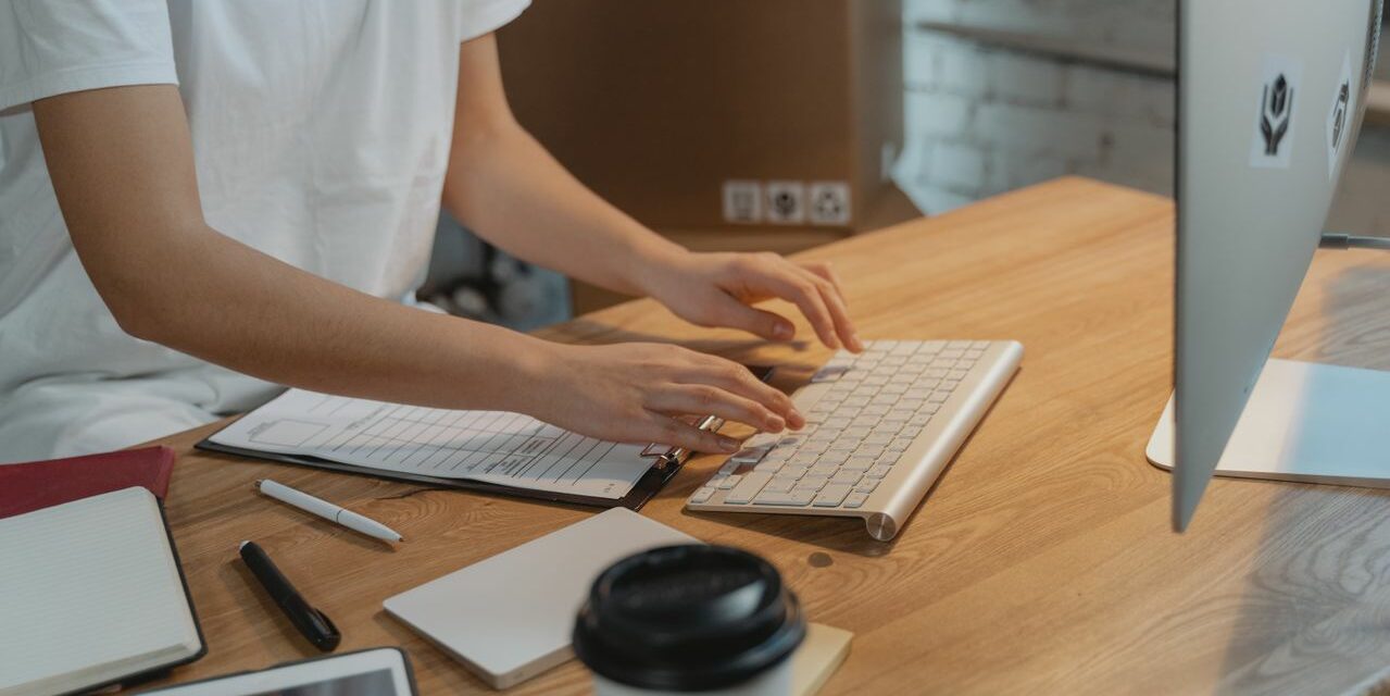 Consultant SEO indépendant ou agence SEO expérimentée : qui choisir ?