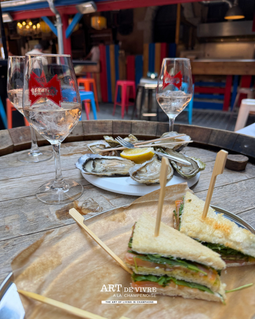Encas au saumon fumé et rosé au Clos à Reims