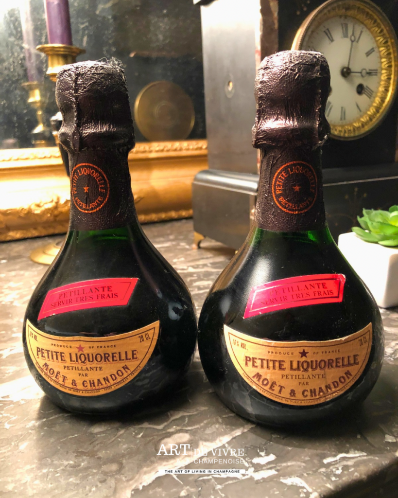 Duo de bouteilles de Petite liquorelle