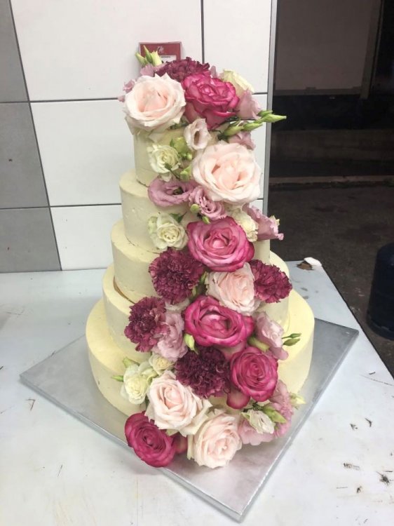 Wedding cake réalisé par la Pâtisserie Olivier Biston reims