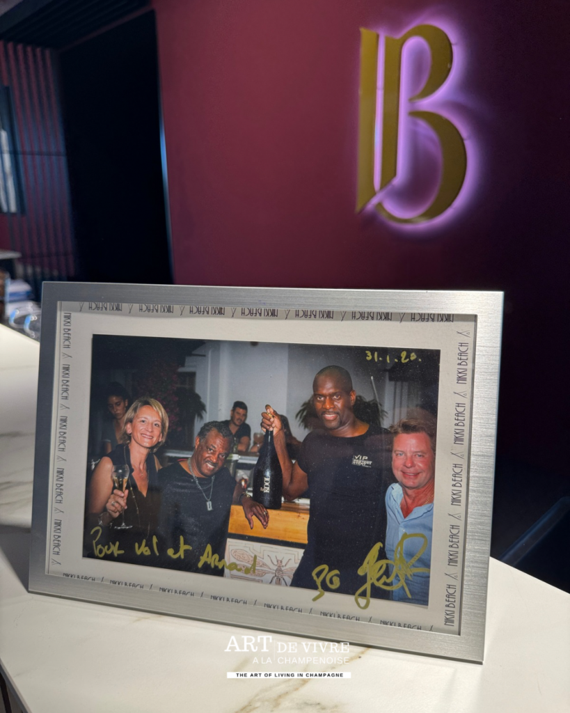 La famille Berthelot, Valérie et Arnauld, avec le groupe kool and the Gang