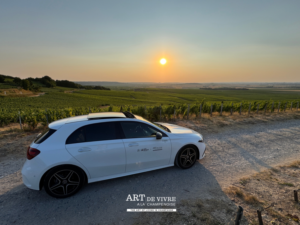 Véhicule Mercedes Art de Vivre à la Champenoise et Autobernard dans le vignoble