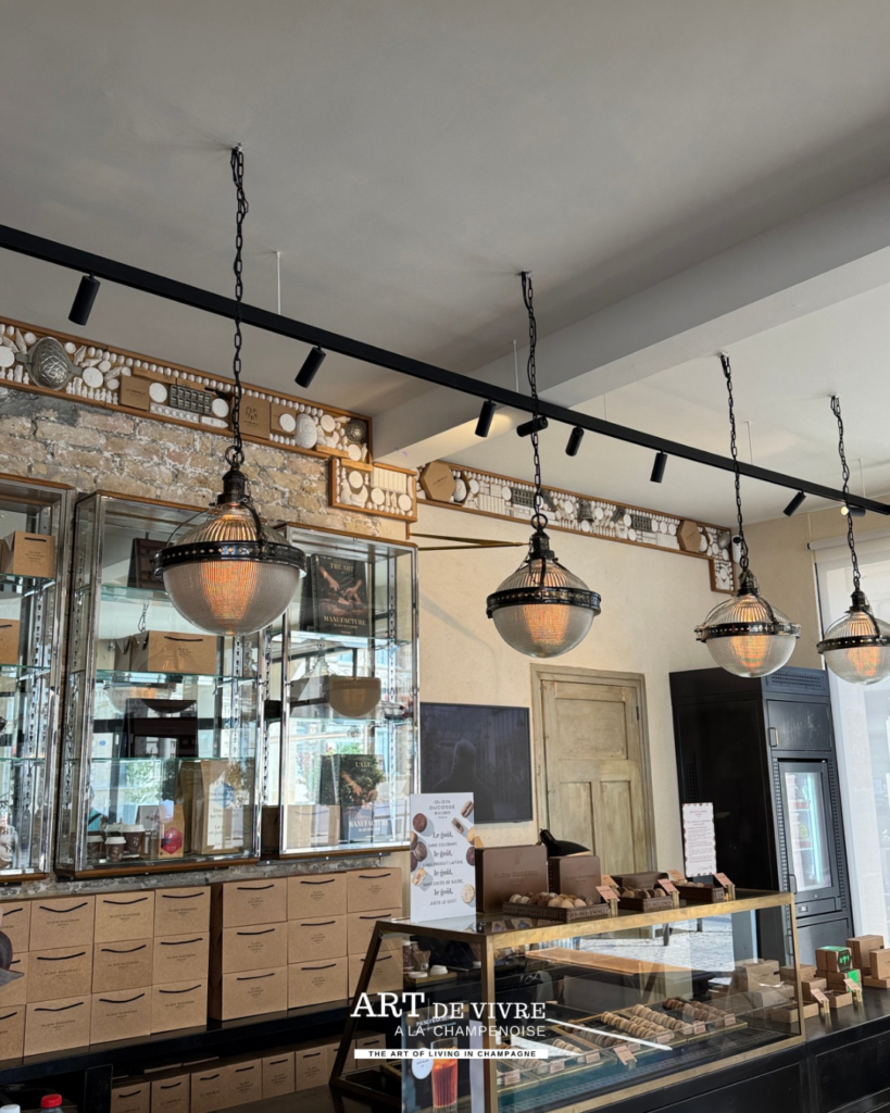 Décoration chinée du Comptoir Alain Ducasse à Reims