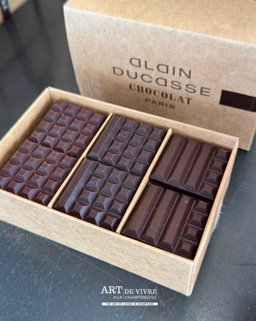 Tablettes de chocolat de différentes origines Alain Ducasse