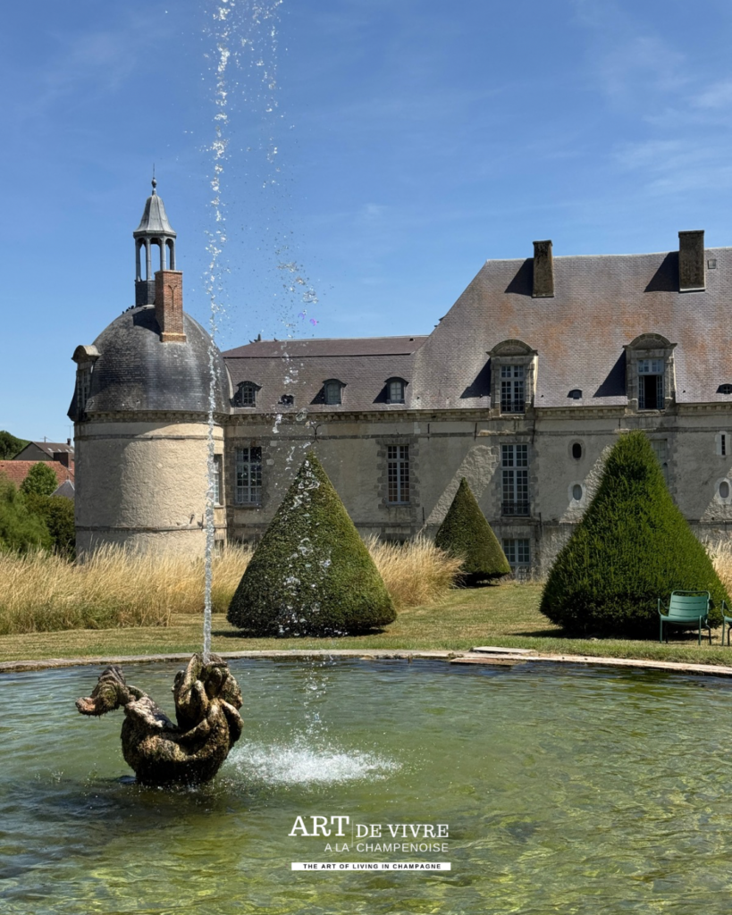 Fontaine alimentée par les sources du Château d’Étoges