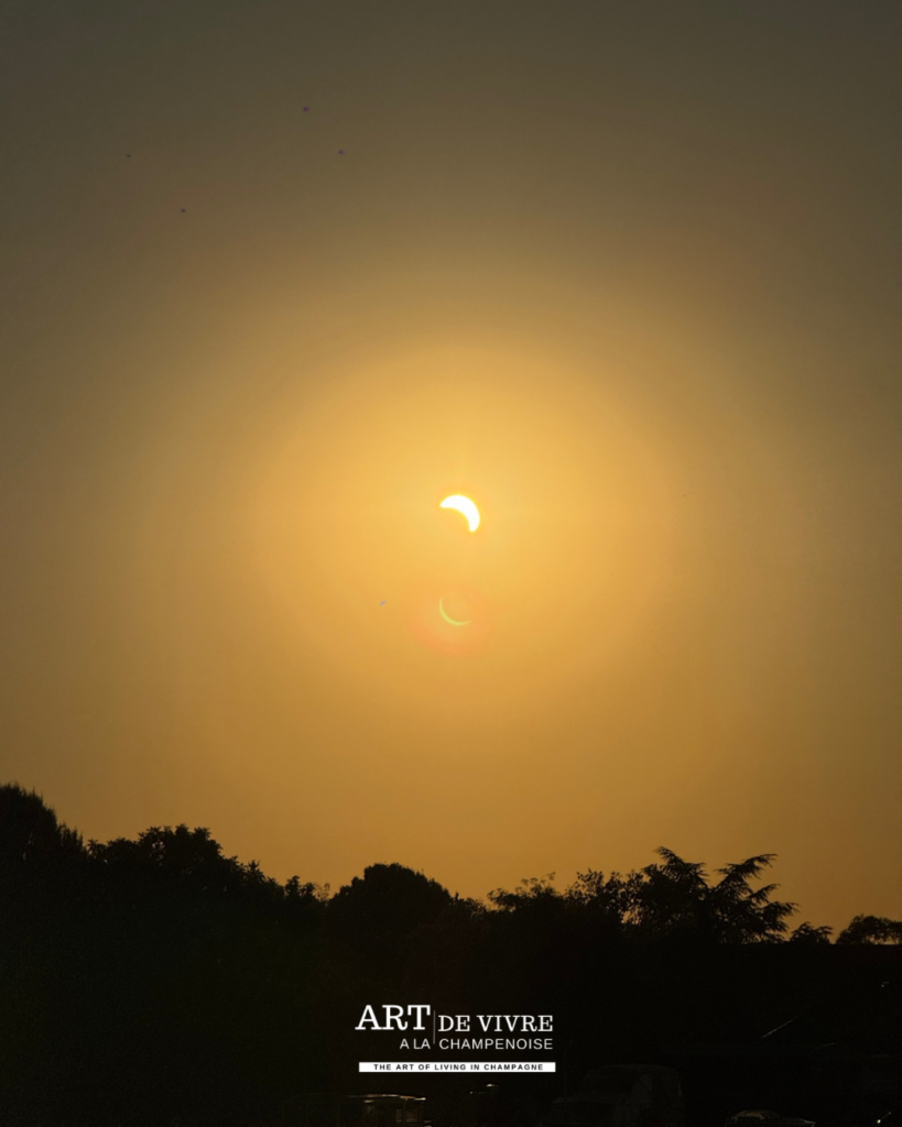 Croissant de Soleil visible pendant l’éclipse solaire en Champagne