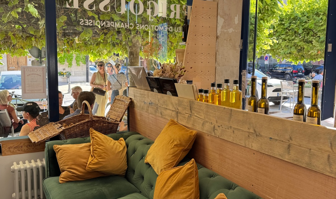La Frigousse, une pause champenoise sur la place d’Ay