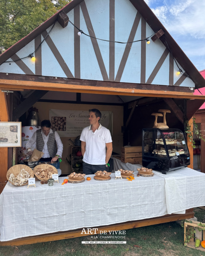 Produits artisanaux exposés au Domaine Les Crayères