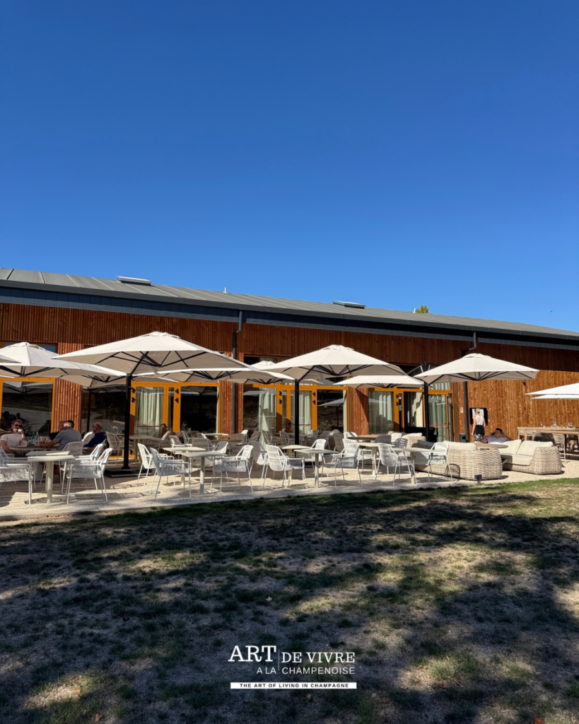 Terrasse du restaurant La Farm