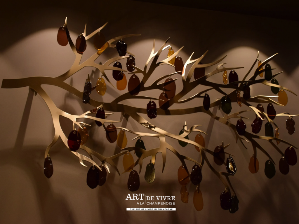 Sculpture Décoration dans la salle du bar du restaurant Arbane