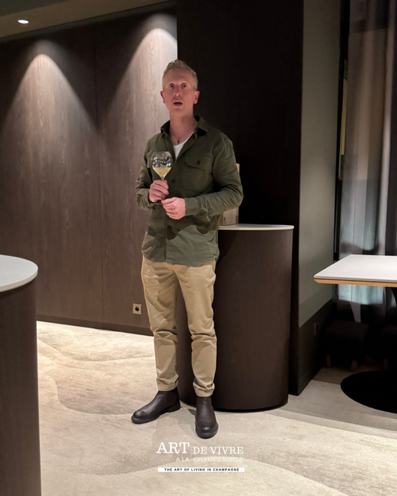 Présentation d’une cuvée Champagne Crucifix Père & Fils chez Arbane à Reims