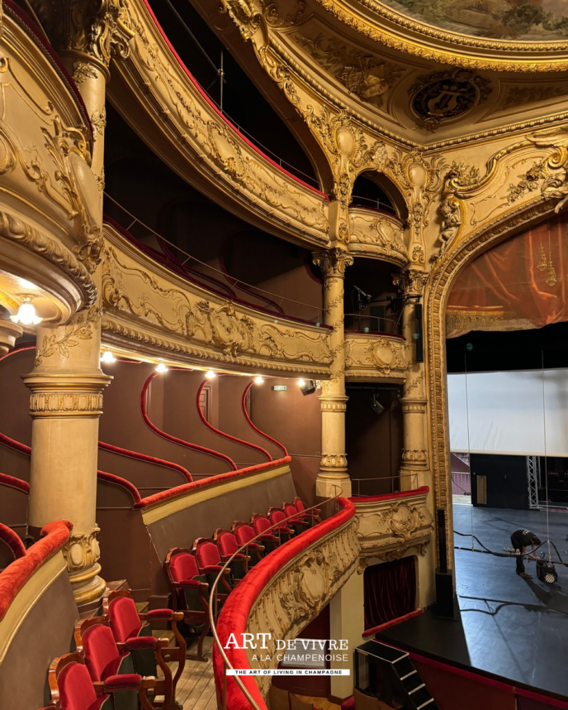 Salle à l’italienne du théâtre d’Épernay